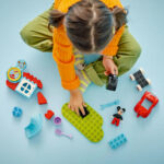 Clubul si masina lui Mickey Mouse, 10454, 27  piese - imagine 6